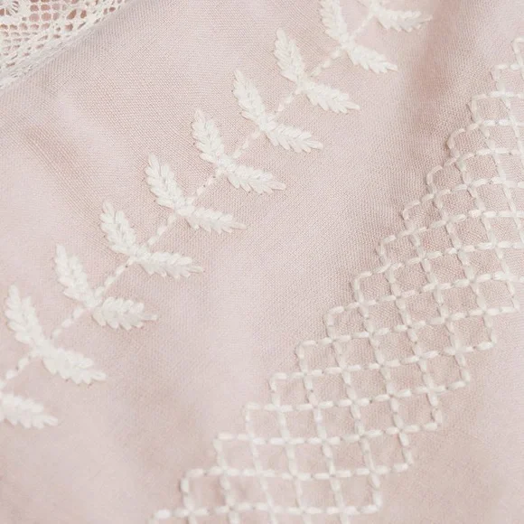 Mango Embroidered Linen Cotton Blouse Balloon  Sleeve washed pink sz med/6 - Picture 3 of 13